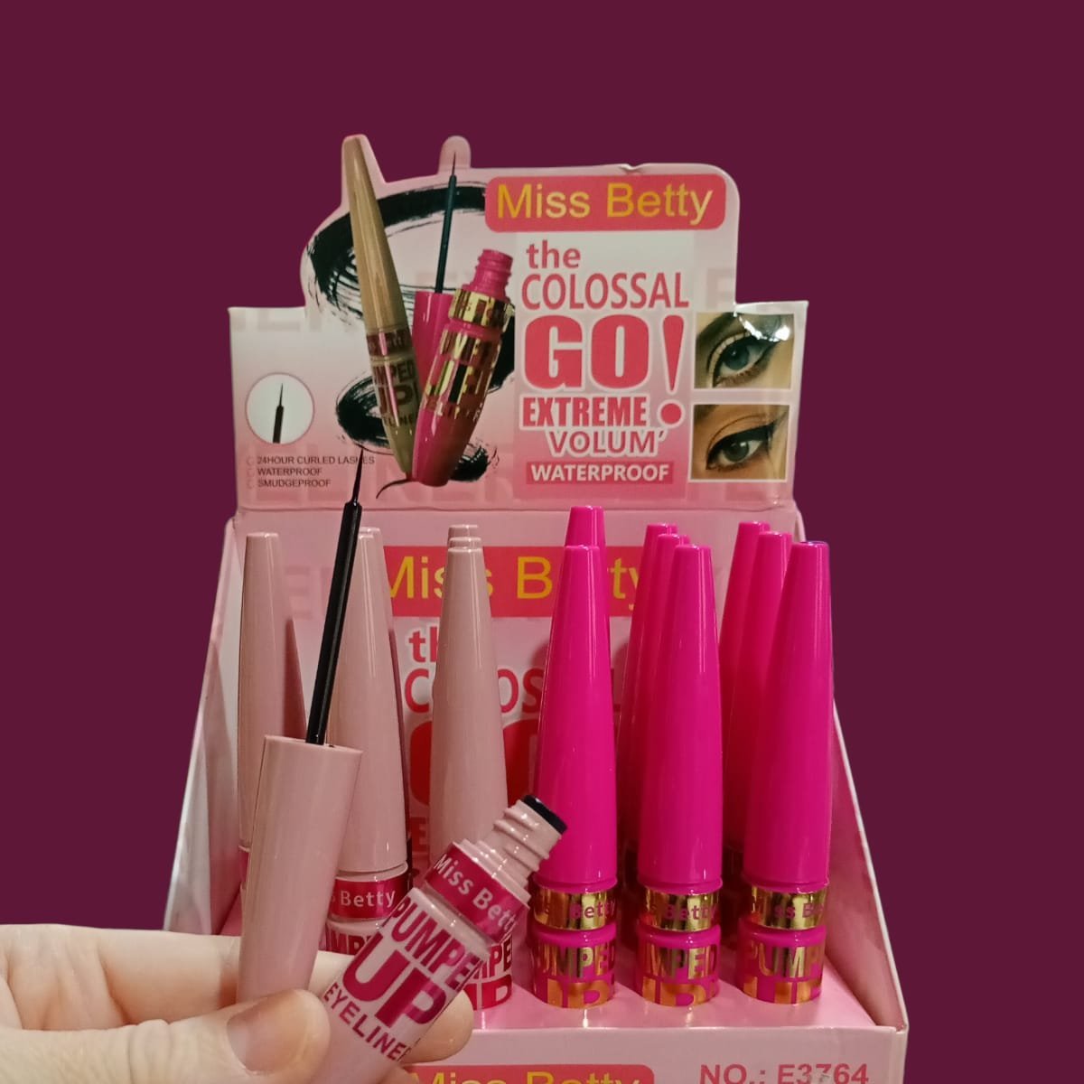 Delineador líquido Pumper Up de la marca miss Betty